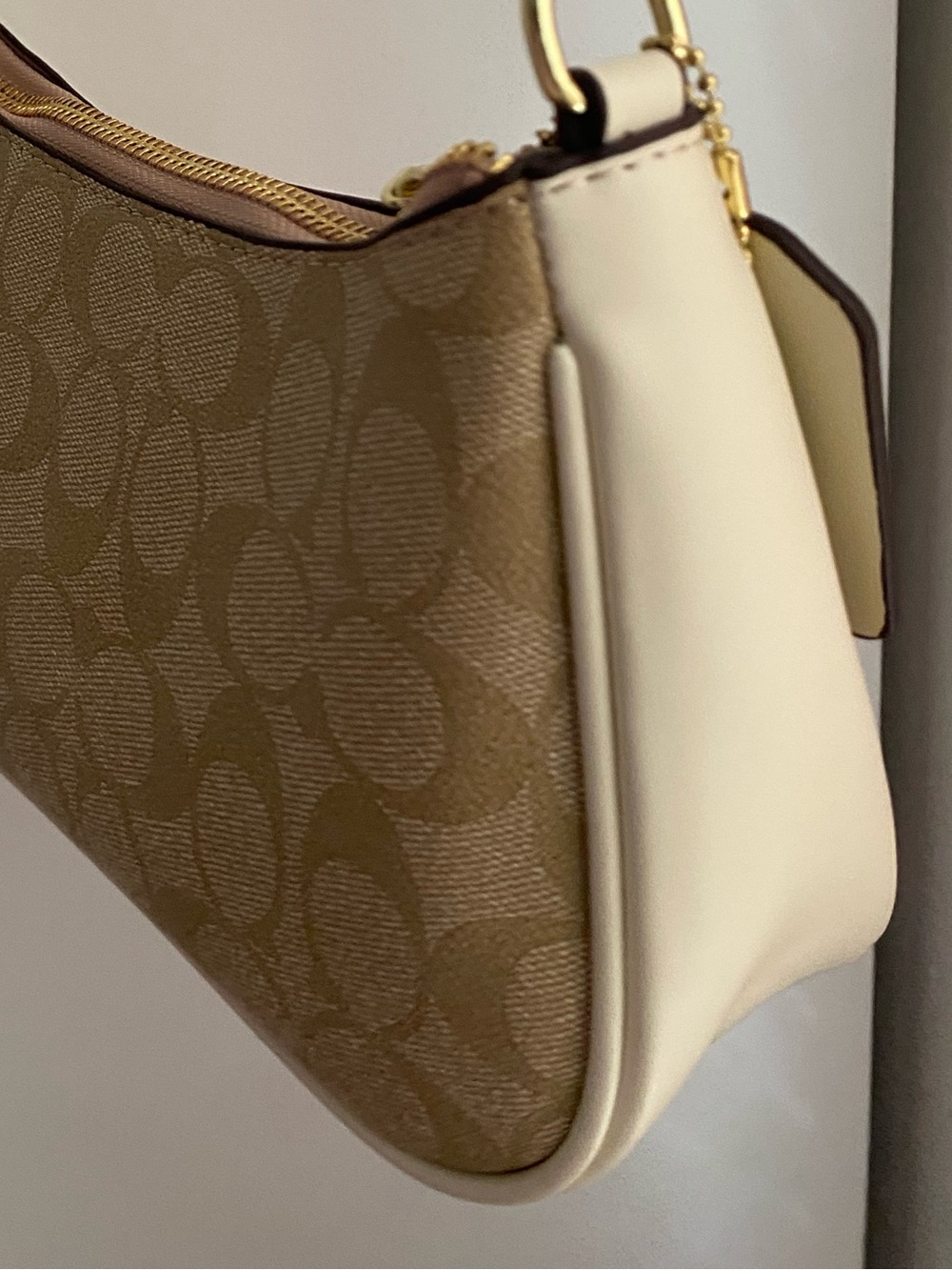 Coach Beige Signature Canvas Crossbody Bag - Picture 2 of 6